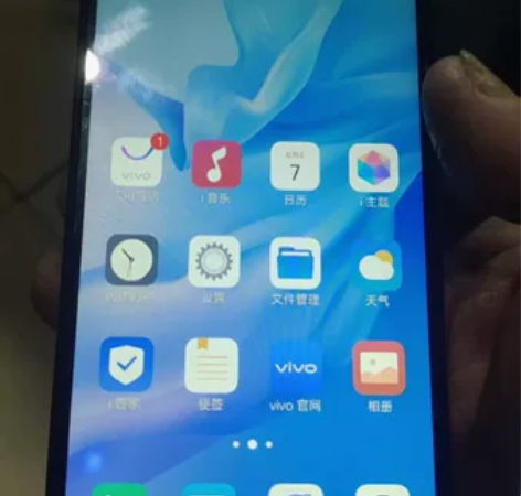 vivo y9s 8+128，换过国产屏，...