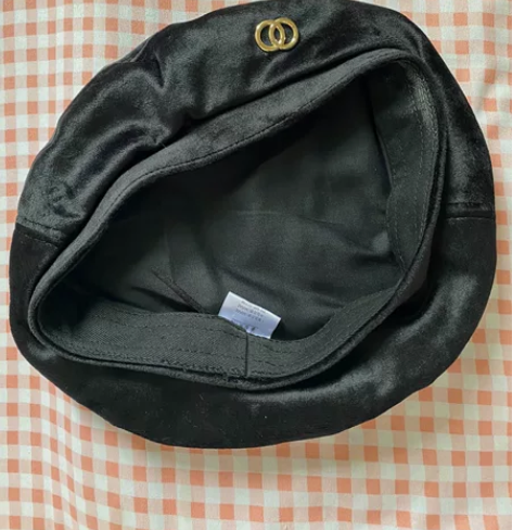 丝绒蓓蕾帽 感兴趣的话点“我想要”和我私聊...