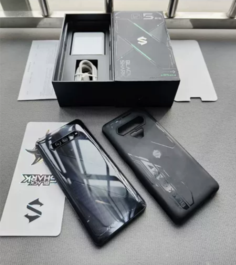 黑鲨5RS12+256G骁龙888Plus...