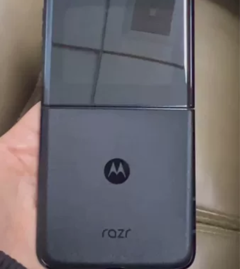 摩托罗拉折叠机moto razr 2022...