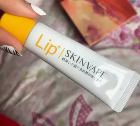 未来润唇膏补水保湿滋润防干裂淡化唇纹护唇膏...