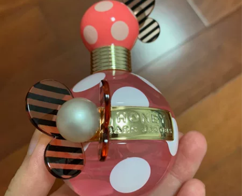 莫杰 粉色瓢虫香水 marc jacobs...