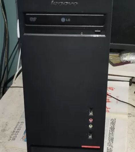联想启天机箱 成色新，功能正常，空机箱，有...