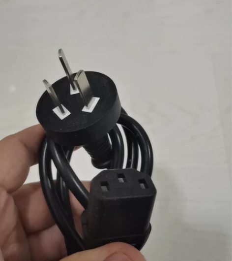 台式机电脑电源线 多根 大连中国华录周边自...