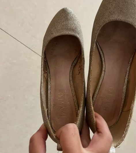 百思图女鞋，36码，商场专卖店几百块买的，...