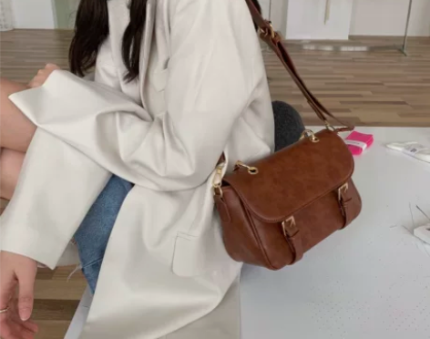 包包2022新款时尚韩国ins油蜡单肩斜跨...