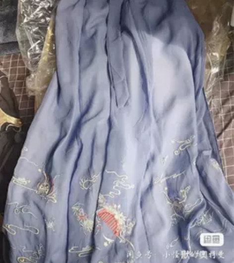 汉服科幻 兰若庭家的 看了裙子商标 一件襦...