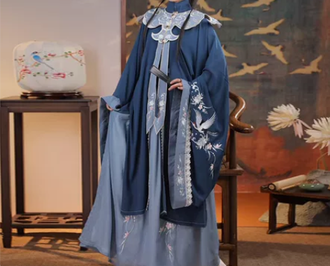 明制汉服，清梳，有吊牌，买的话还有一双小兔...