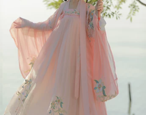 艺缕原创传统汉服女装【满园】重工刺绣襦裙日...