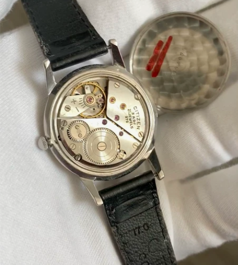 #粉丝福利# 西铁城旗舰古董手卷机械表。 ...