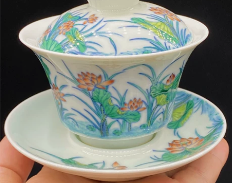 待月观山 仿古青花斗彩 荷花莲池 盖碗 景...