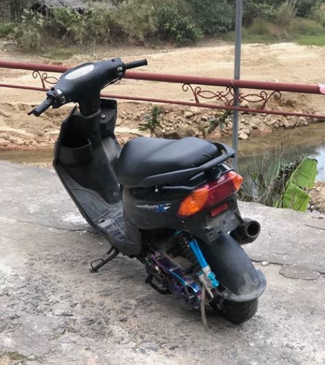 懂的人自然懂、雅马哈福喜100cc、保养很...