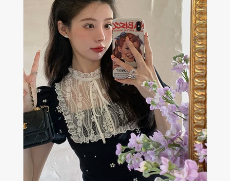 蕾丝拼接茶歇法式复古黑色碎花连衣裙女夏温柔...