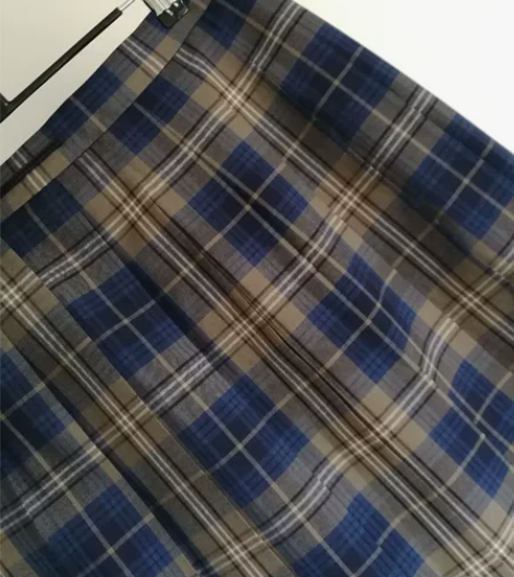 优马烟粟 70/45 全新裙子原价出 腰围...