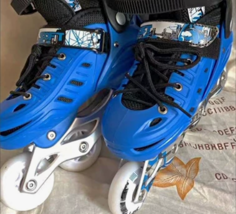 【厂部直发】旱冰鞋直排轮滑溜冰鞋成年儿童小...