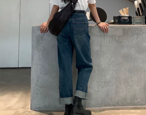 梨形穿搭高腰直筒牛仔裤女2022秋季新款大...