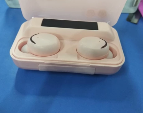 全新蓝牙耳机，一黑一粉两种颜色，黑色是镜面...