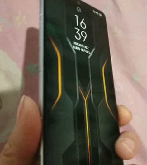 今年4月9号买的k40游戏增强版。全套原装...