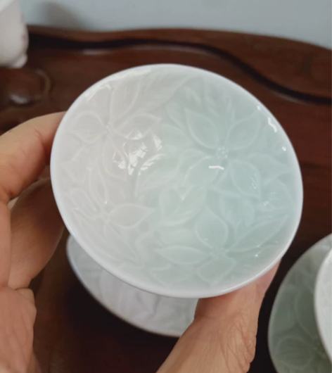 茶馆不开了 全新釉青花纹茶套杯感兴趣的话点...