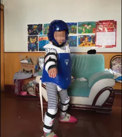 跆拳道护具用过几次，半卖半送了，仅限自提 ...