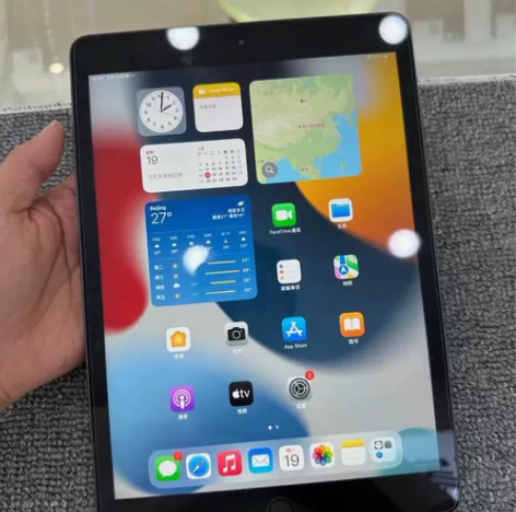 闲置iPad2020款128g 第八代，支...