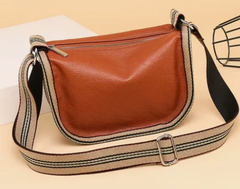 清货，网红斜挎包真皮质感单肩包韩版百搭大容...