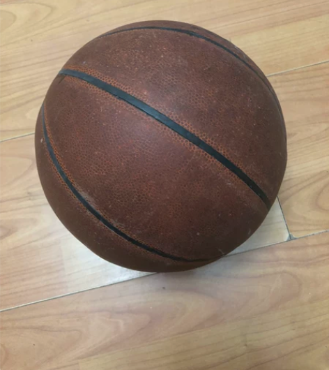 篮球 感兴趣的话点“我想要”和我私聊吧～轻...