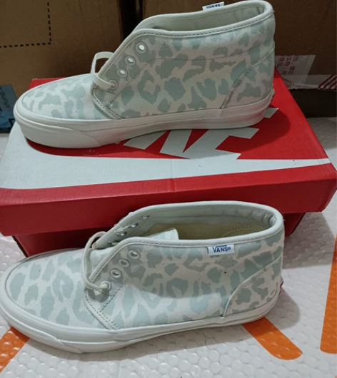 40.5码，Vans范斯 蓝白色豹纹 全新...