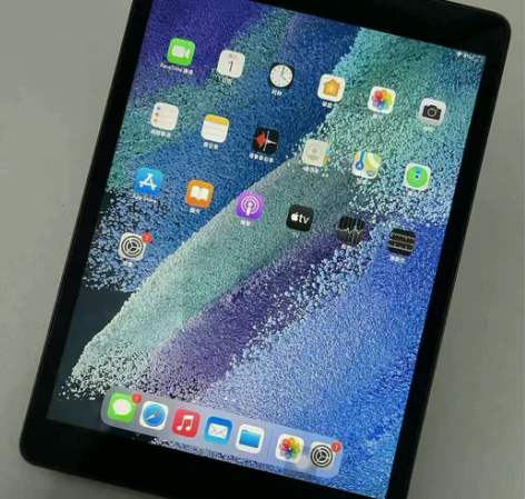 ipad 2018 6代插卡版 感兴趣的话...