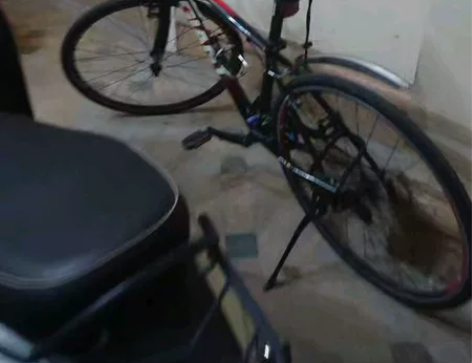 捷安特平把公路自行车实物如图，购于文二西路...