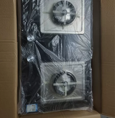 火王全新灶具，开孔尺寸66×35，外观尺寸...