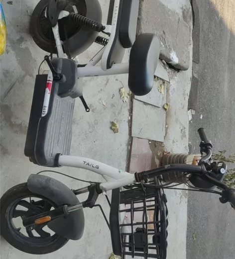 台铃电车，四月份购买的，因为又买了哈雷电动...
