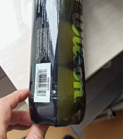 全新网球2罐，没开罐。专门适合高海拔球场用...