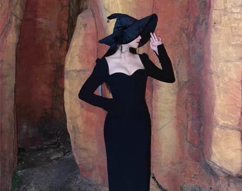 法式复古宫廷黑色方领长袖连衣裙子2022新...