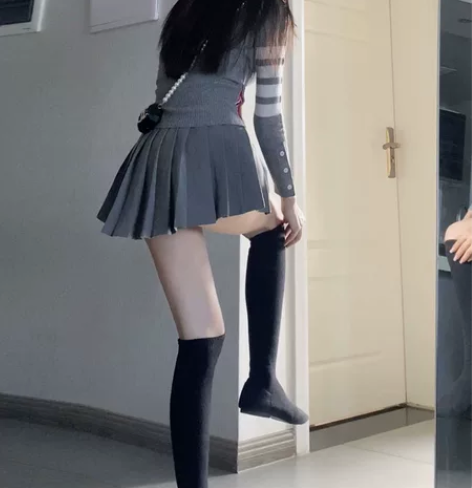 秋冬新款百褶裙女灰色性感辣妹超短裙纯欲风半...