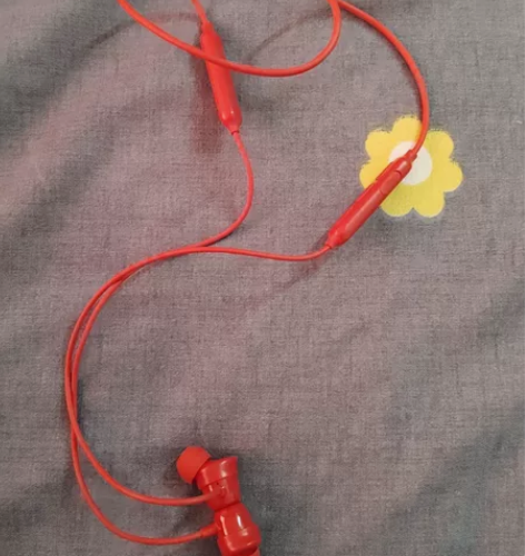 全新夏新 挂脖蓝牙耳机红色 感兴趣的话点“...