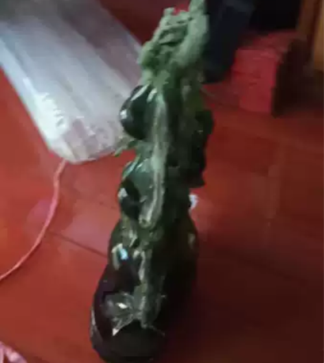 精美玉雕，净高35，宽25，无法邮寄，当面...