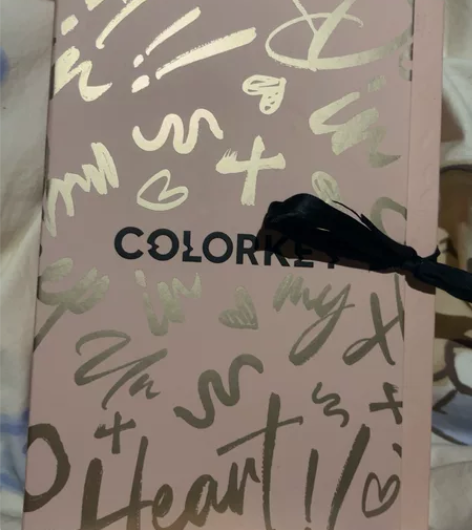珂拉琪恋恋记事本，仅试色，60出 感兴趣的...