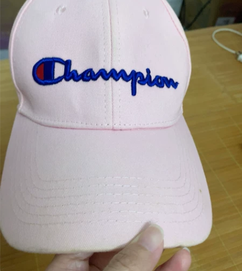 出冠军牌棒球帽，九成新。朋友香港代购回来送...