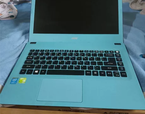 宏基笔记本 i5处理器 8G内存 128...