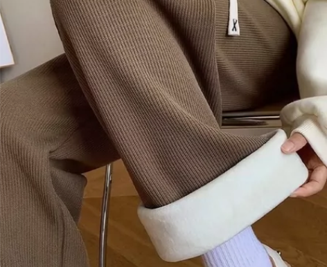 秋冬新款灯芯绒裤阔腿裤冬季修身遮肉直筒裤子...