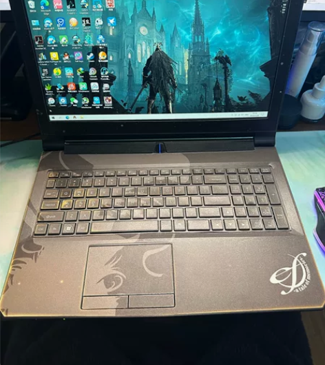 自用笔记本，型号战神z7-sp7s2，配置...