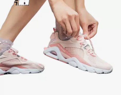 安踏女子弹力胶跑鞋夏季网面运动鞋女鞋新款跑...