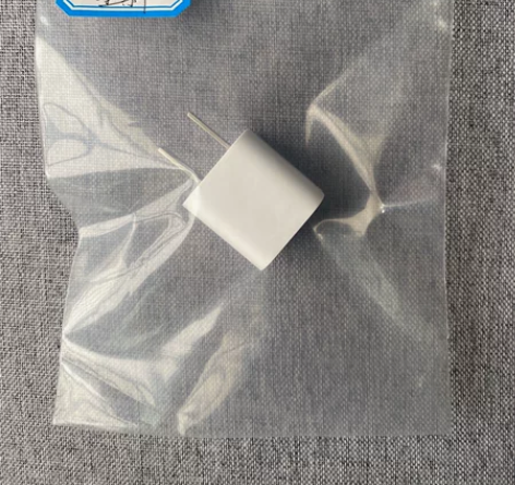 苹果5w充电头，均为收机配件，经检测后封装...