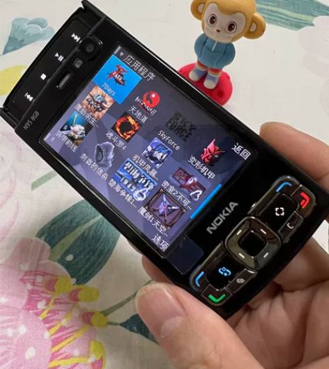 诺基亚N95 8G 原装欧版 WIFI非山...