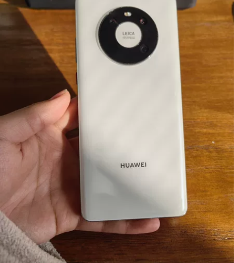 华为mate40 8+128 伊拉克成...