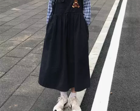 GIRL LAB小熊刺绣背带裙长款过膝日系...