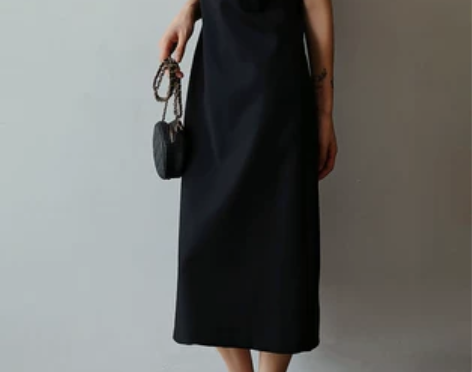 ^の^法式背带连衣裙 2022早秋新款含羊...