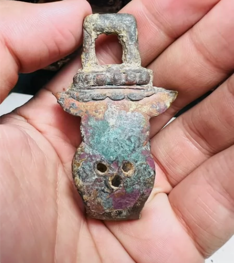 宋代武将用鎏金刀鞘，工艺精美，非常漂亮 感...