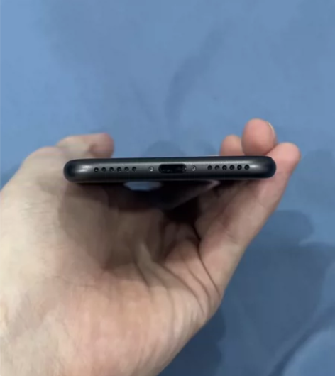 iPhone 8 美版有锁256g 需配合...